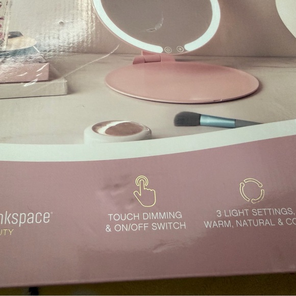 Thinkspace Foldable LED Travel Mirror - Pink - Picture 4 of 5